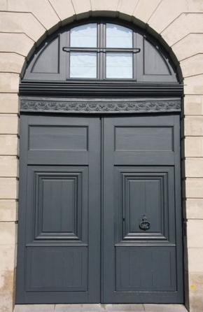 Menuiserie-Hue-porte-cochere-Paris-Menuisier